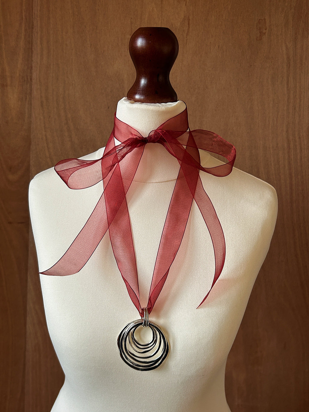 Loops Necklace