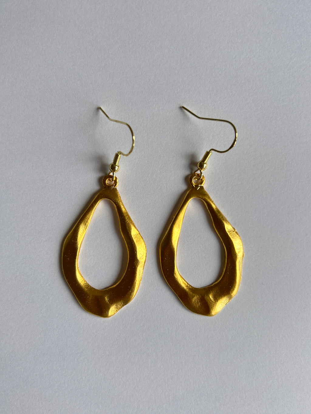 Oyster Earrings