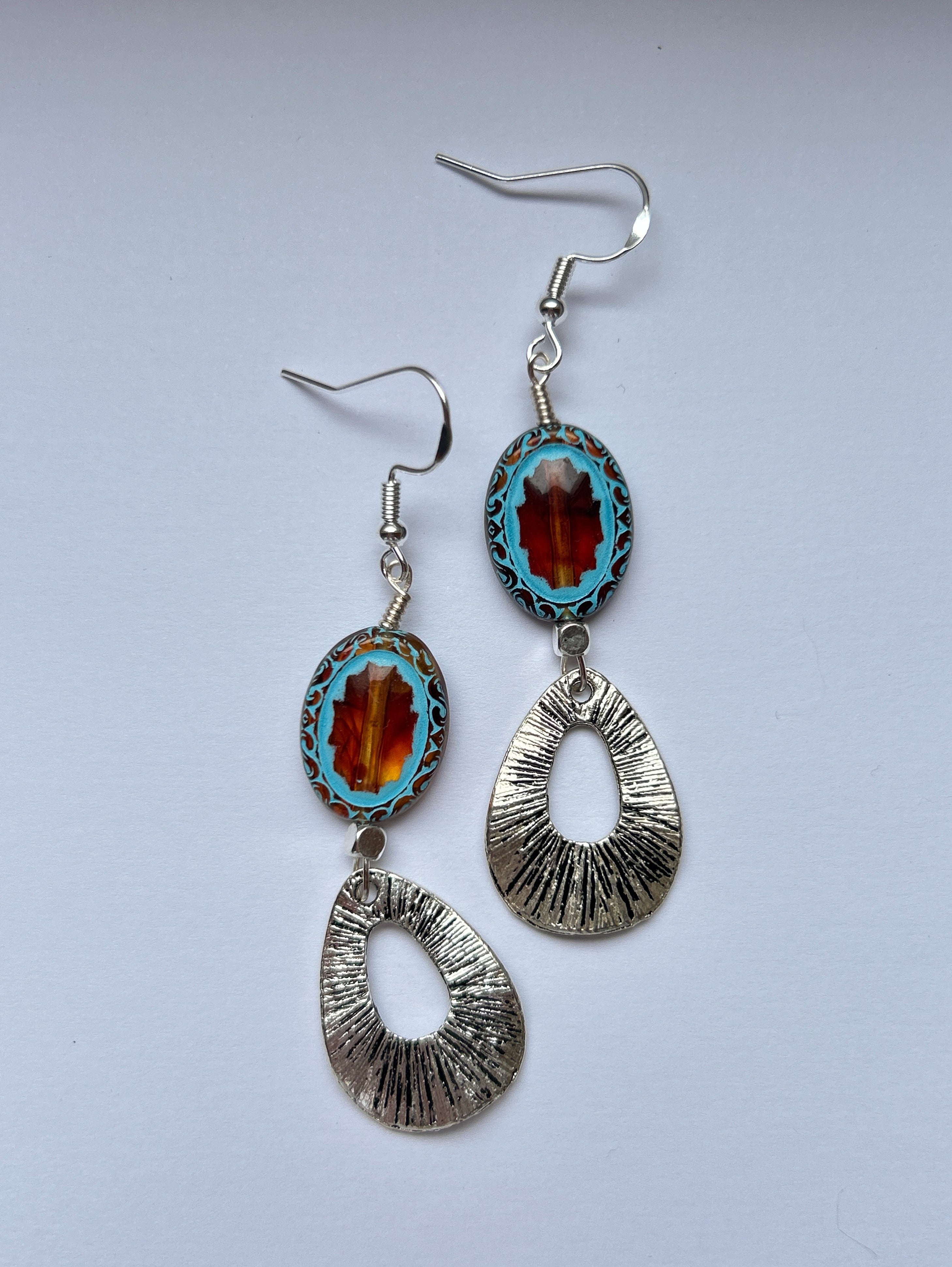 Oyster Frame Earrings