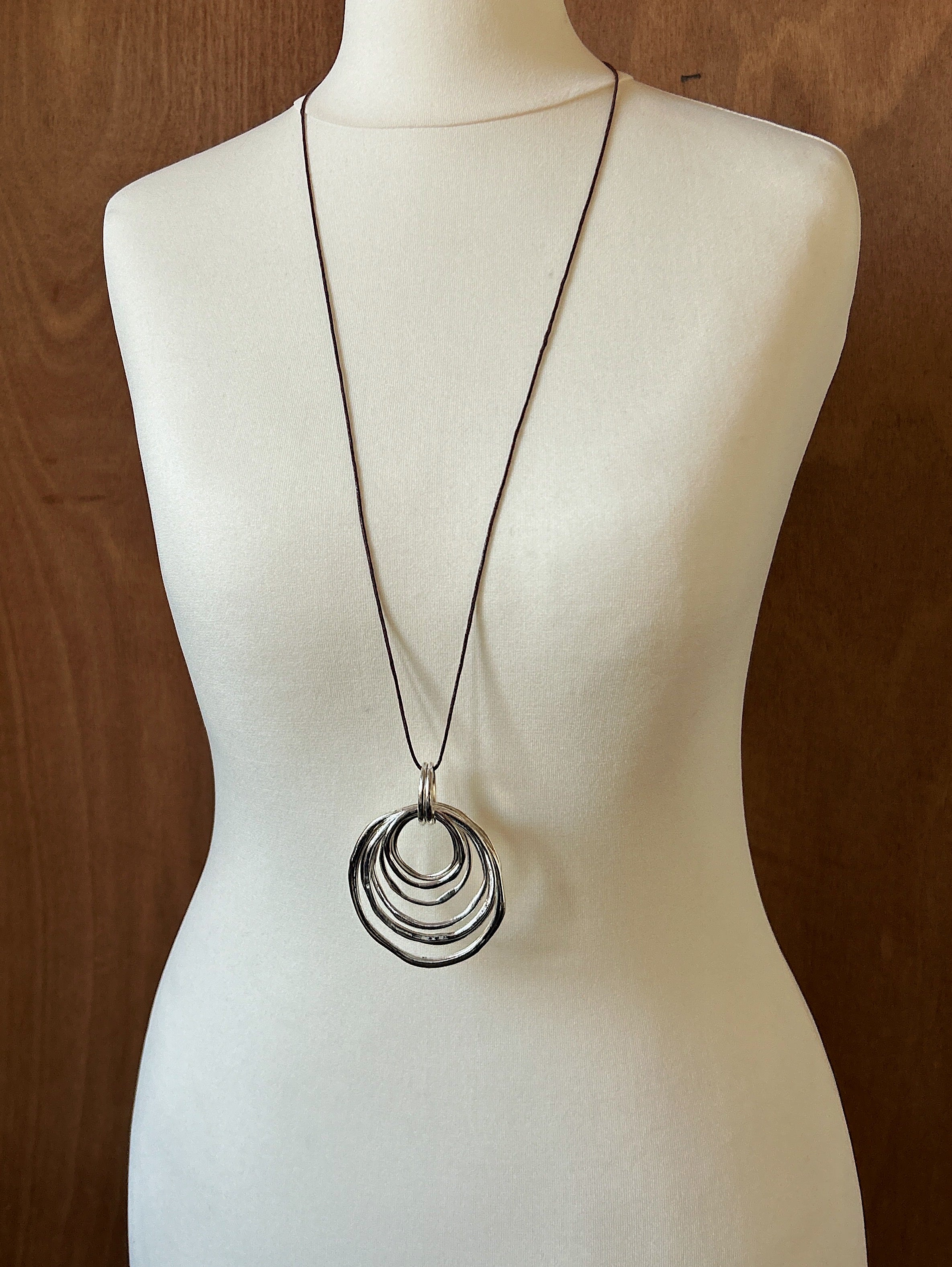 Loops Necklace